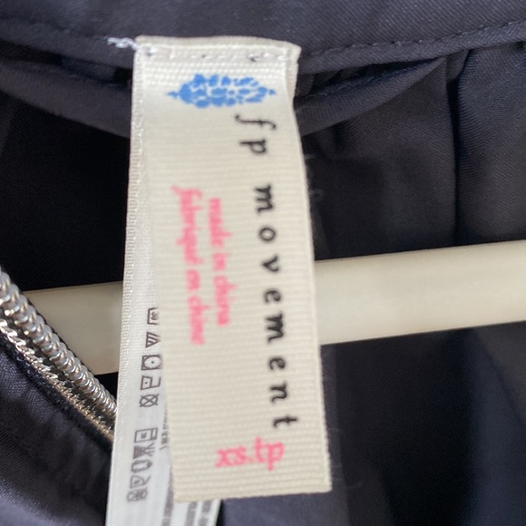 Cropped Jacket - Picture 2 of 2